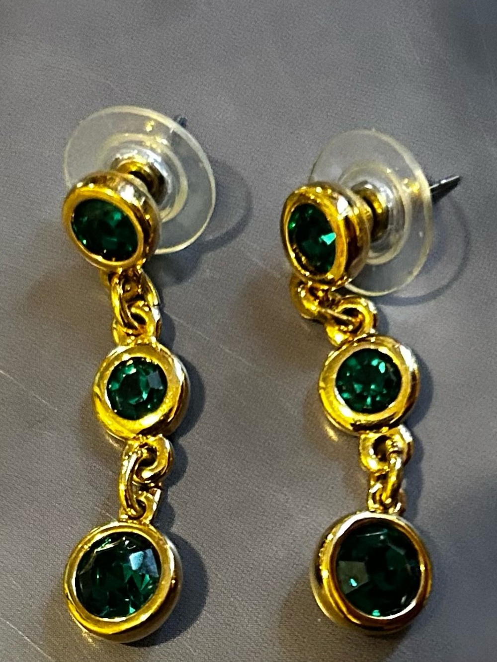 Vintage Gold-Tone Drop Earrings with Emerald Green Stones